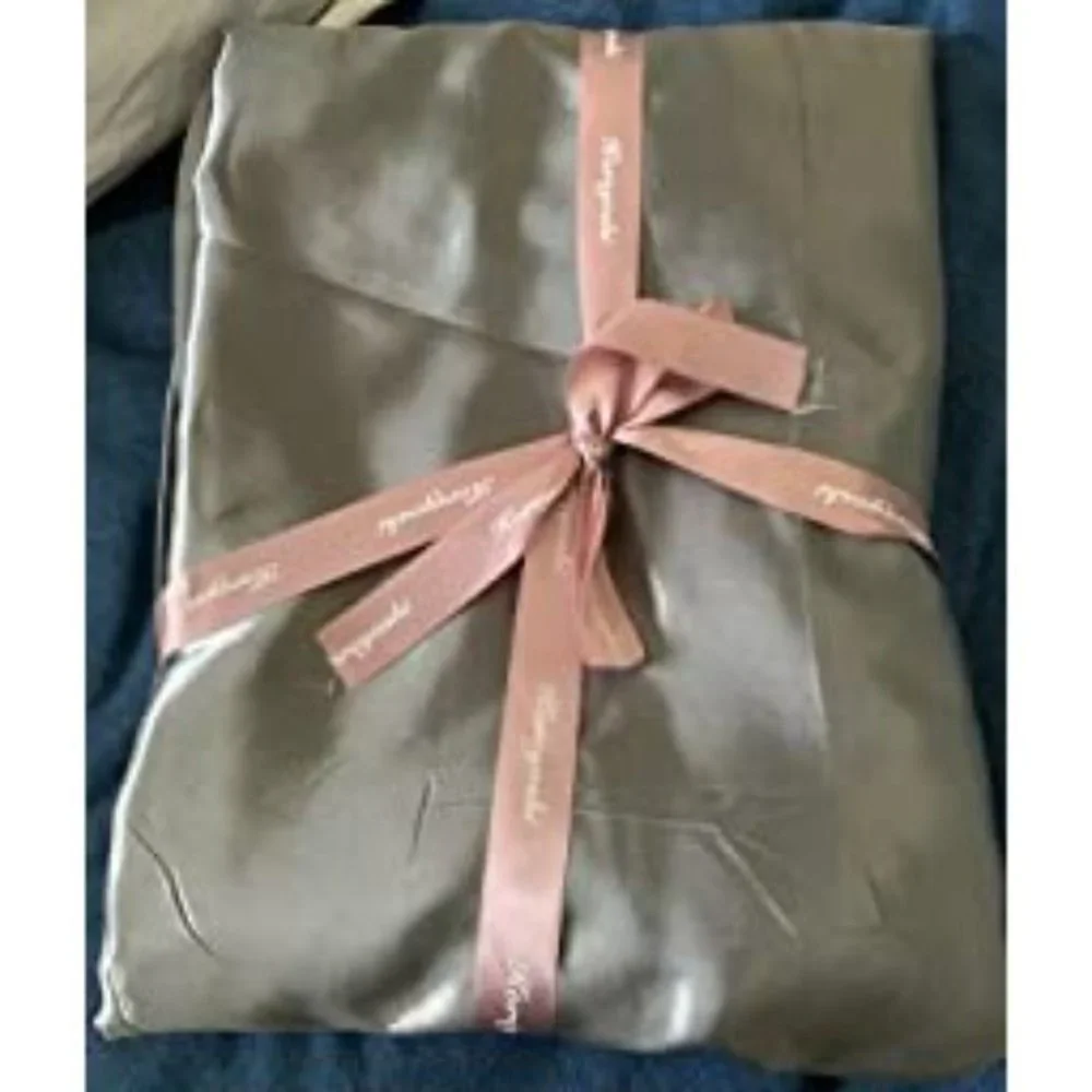 New 3-4 Pcs Satin Sheets -  Silky Super Soft Extra Deep Pocket Twin o… - Picture 15 of 16